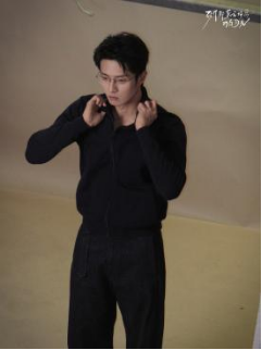 《致我那菜商场的白蟾光》开机 张婧仪陈靖可互为“白蟾光”照亮逆袭路