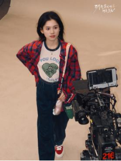 《致我那菜商场的白蟾光》开机 张婧仪陈靖可互为“白蟾光”照亮逆袭路