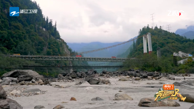 天路铸丰碑,遵从见初心!《奔走吧・天路篇》致意江山筑路东谈主